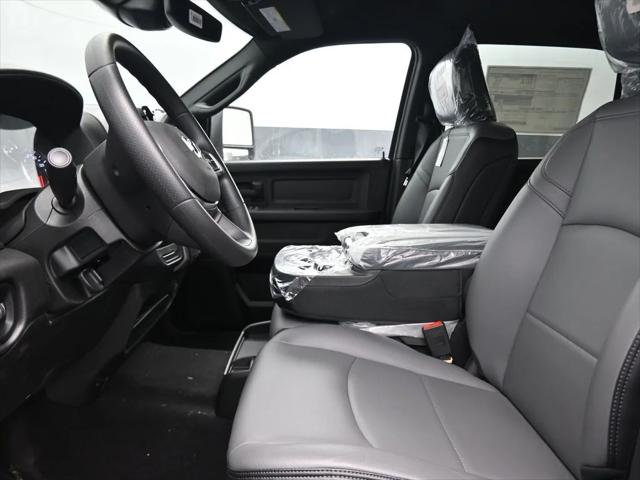2025 RAM Ram 2500 RAM 2500 TRADESMAN CREW CAB 4X2 8 BOX