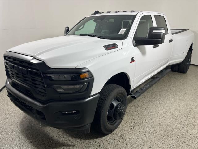 2025 RAM Ram 3500 RAM 3500 TRADESMAN CREW CAB 4X4 8 BOX
