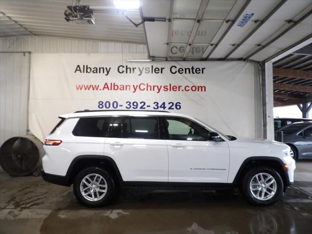 2024 Jeep Grand Cherokee L Laredo 4x4