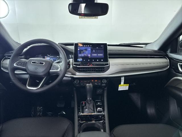2025 Jeep Compass COMPASS LIMITED 4X4