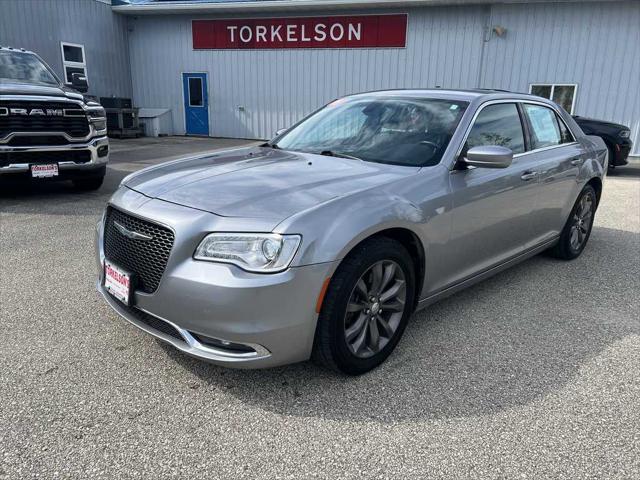 2015 Chrysler 300 Limited