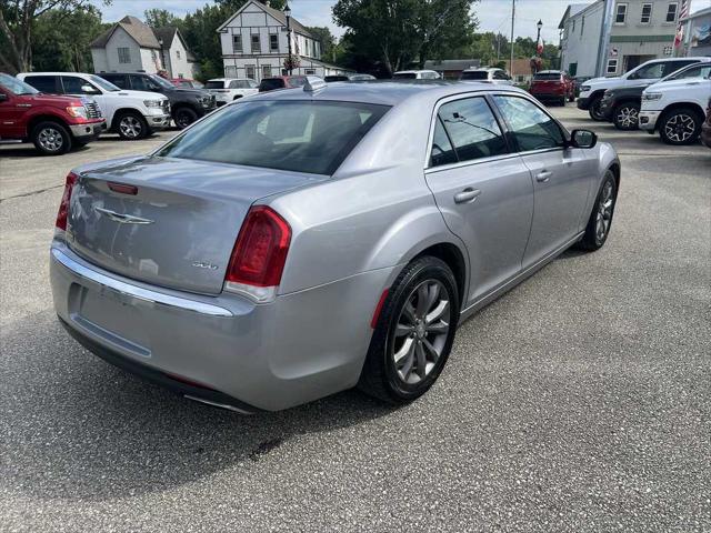 2015 Chrysler 300 Limited