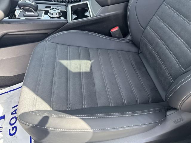 2025 Mitsubishi Outlander PHEV SE S-AWC