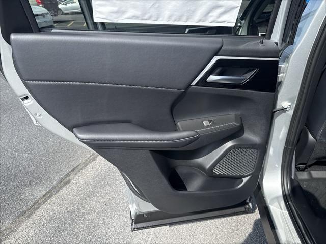 2025 Mitsubishi Outlander PHEV SE S-AWC
