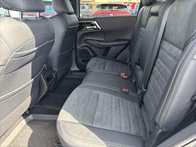 2025 Mitsubishi Outlander PHEV SE S-AWC