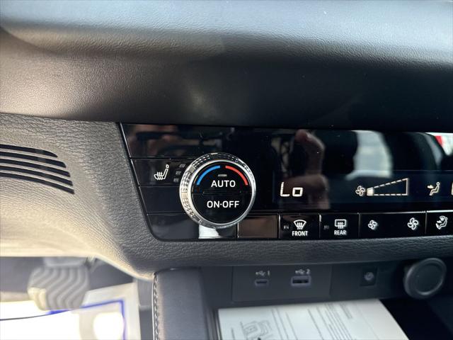 2025 Mitsubishi Outlander PHEV SE S-AWC