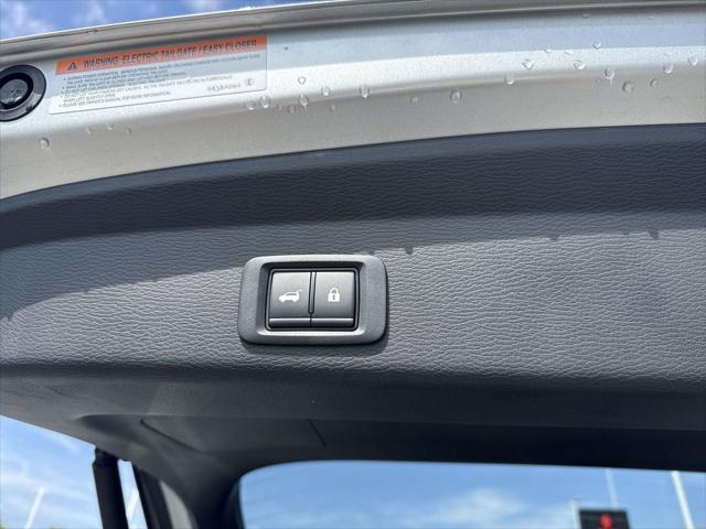 2025 Mitsubishi Outlander PHEV SE S-AWC