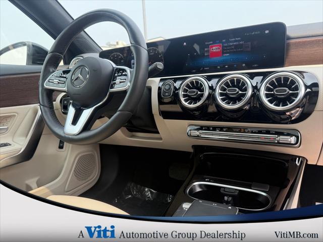 2022 Mercedes-Benz A 220 4MATIC
