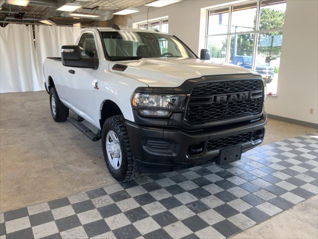 2023 RAM 3500 Tradesman Regular Cab 4x4 8 Box
