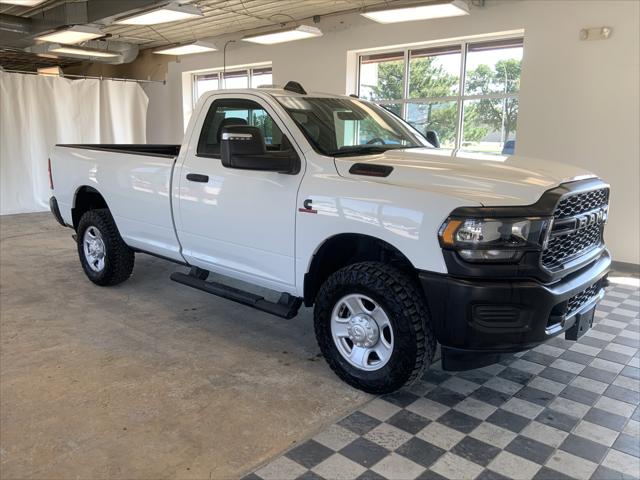 2023 RAM 3500 Tradesman Regular Cab 4x4 8 Box
