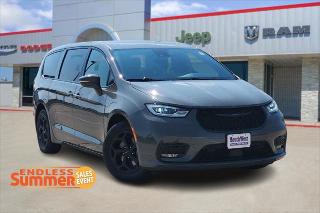 2022 Chrysler Pacifica Hybrid Limited