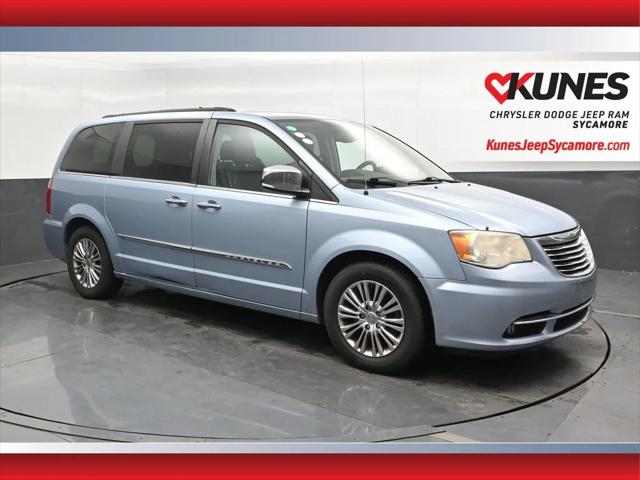 2013 Chrysler Town and Country Touring-L