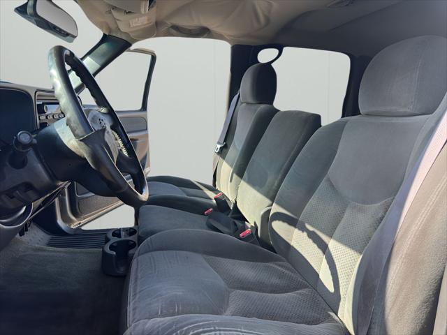 2003 Chevrolet Silverado 2500HD LS