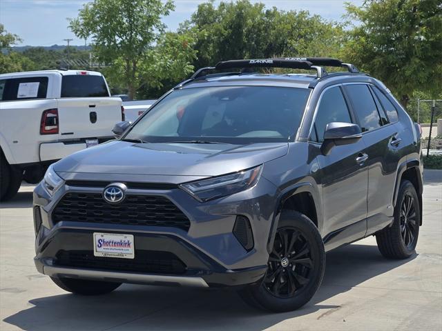 2022 Toyota RAV4 Hybrid SE