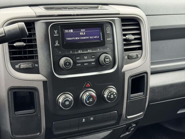 2015 RAM 2500 Tradesman 2015 RAM 2500 Tradesman