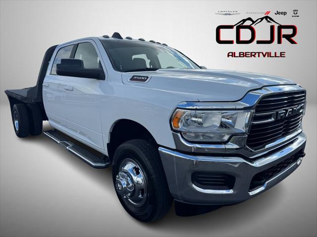 2020 RAM 3500 Big Horn Crew Cab 4x4 8 Box