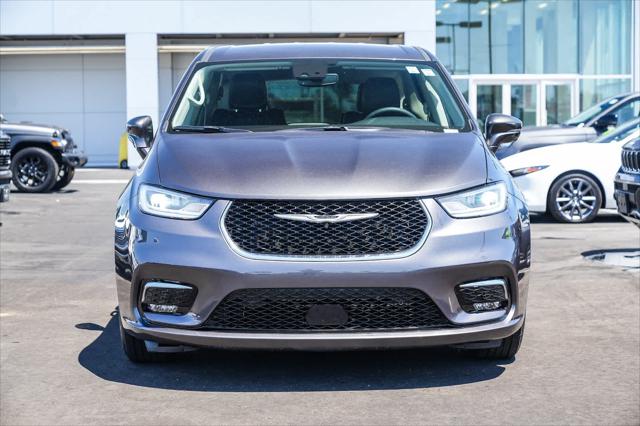 2022 Chrysler Pacifica Hybrid Touring L 2022 Chrysler Pacifica Hybrid Touring L