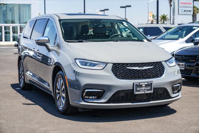 2022 Chrysler Pacifica Hybrid Limited