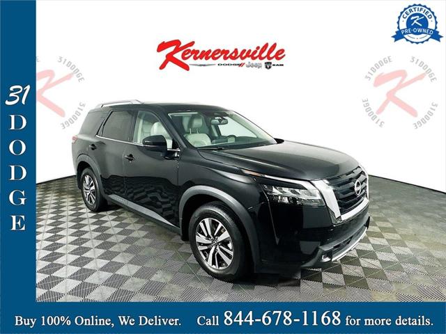 2022 Nissan Pathfinder SL 4WD