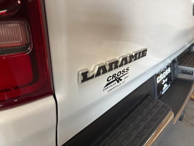 2019 RAM 1500 Laramie Crew Cab 4x4 57 Box