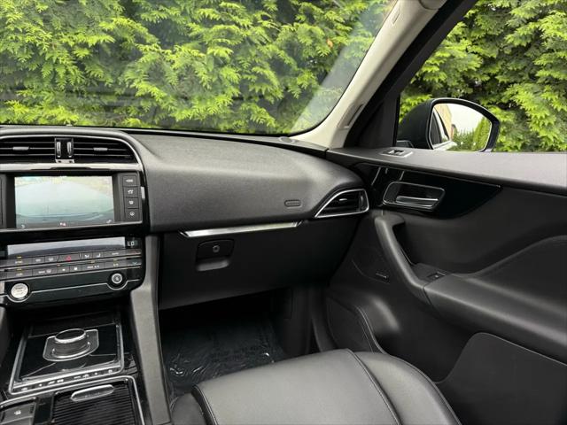 2018 Jaguar F-PACE 25t Premium