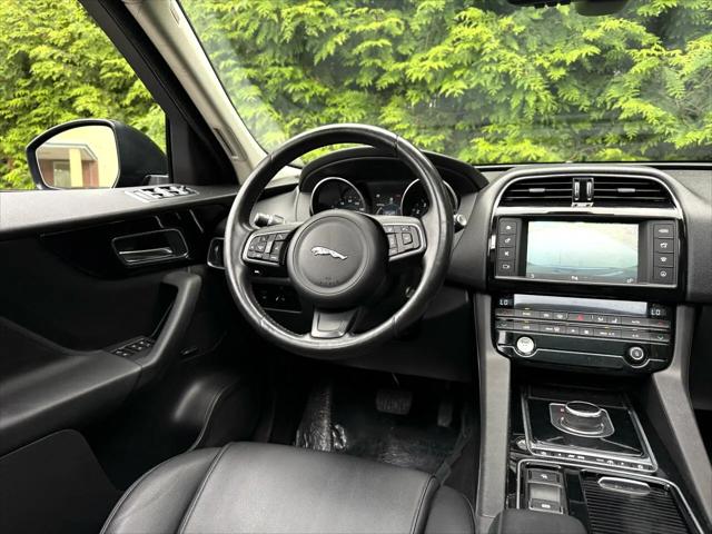 2018 Jaguar F-PACE 25t Premium