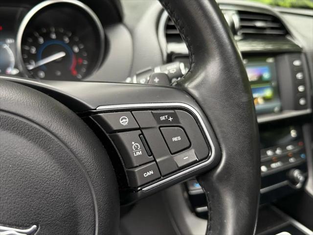 2018 Jaguar F-PACE 25t Premium