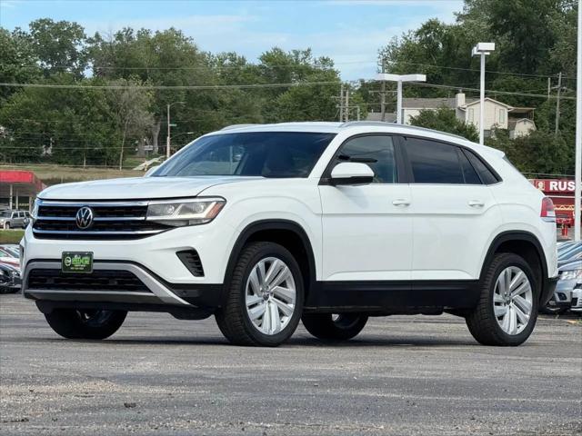2020 Volkswagen Atlas Cross Sport 3.6L V6 SE w/Technology R-Line for sale in Bellevue, NE