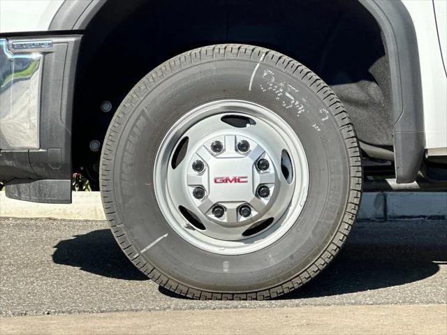 2025 GMC Sierra 3500HD Pro