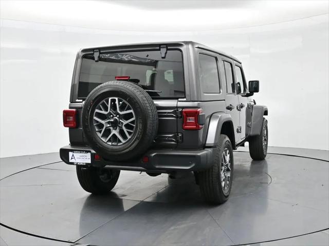2025 Jeep Wrangler 4-Door Sahara 4x4
