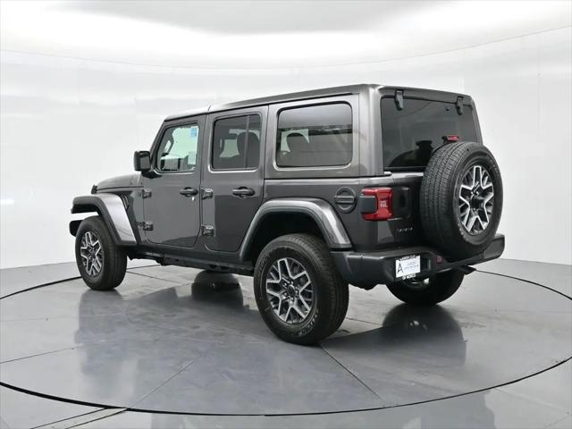 2025 Jeep Wrangler 4-Door Sahara 4x4