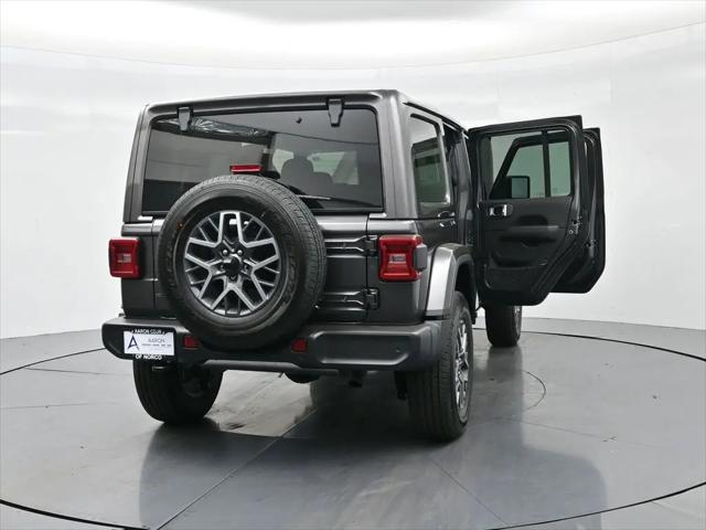 2025 Jeep Wrangler 4-Door Sahara 4x4