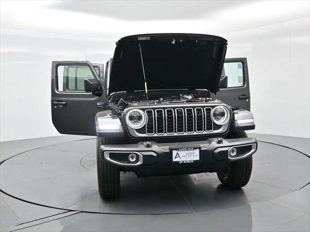 2025 Jeep Wrangler 4-Door Sahara 4x4
