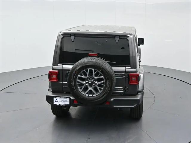 2025 Jeep Wrangler 4-Door Sahara 4x4
