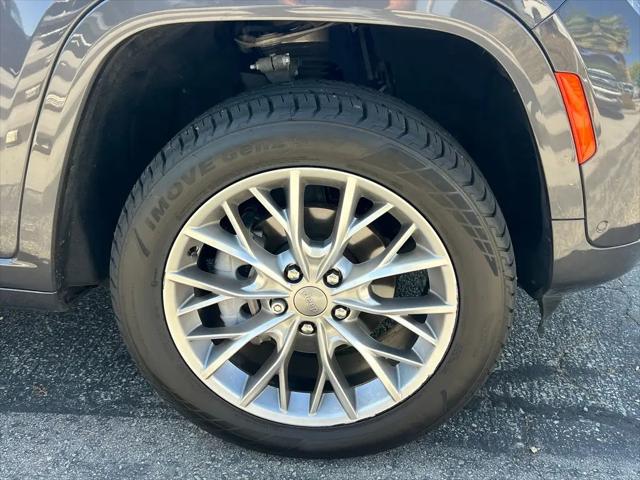 2022 Jeep Grand Cherokee Summit 4x4