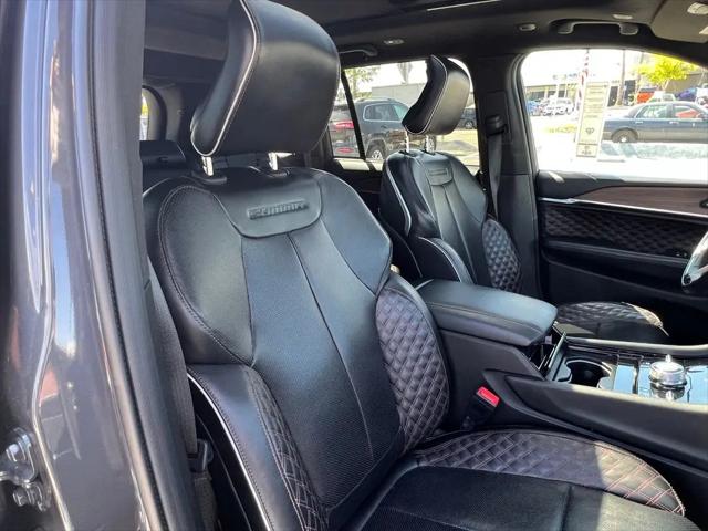 2022 Jeep Grand Cherokee Summit 4x4
