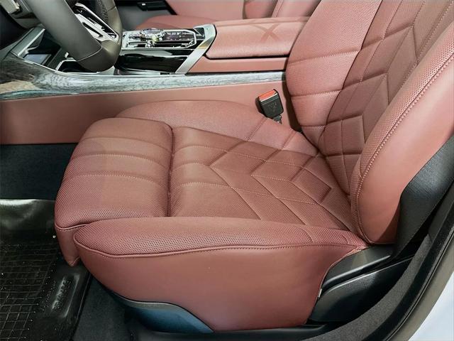 2026 BMW 7 Series 750e xDrive