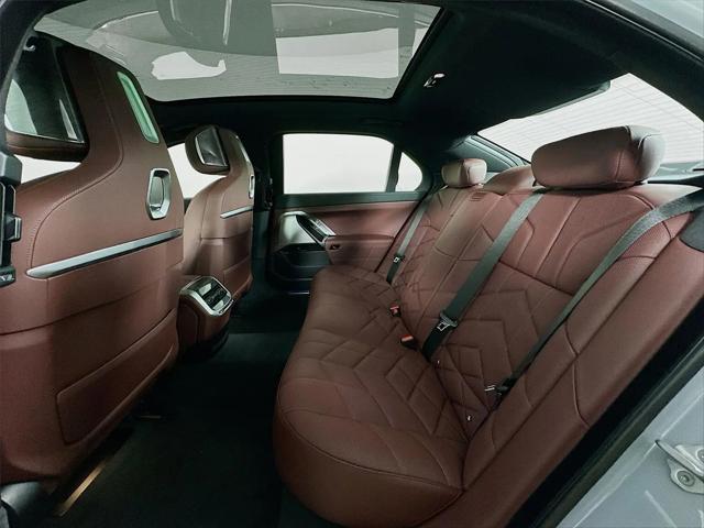 2026 BMW 7 Series 750e xDrive