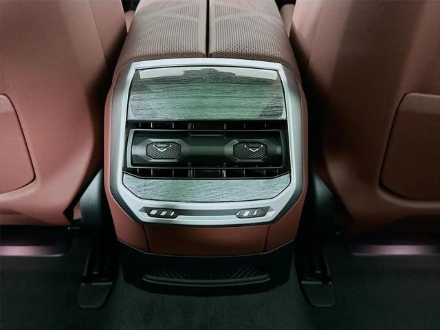2026 BMW 7 Series 750e xDrive