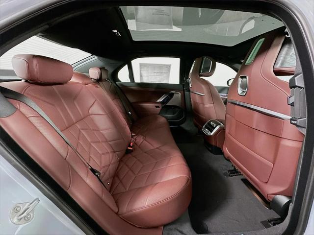 2026 BMW 7 Series 750e xDrive