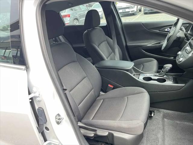 2023 Chevrolet Malibu FWD 1FL