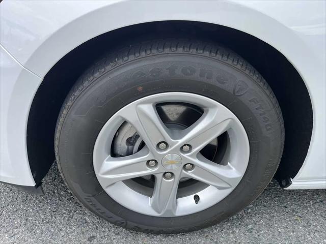 2023 Chevrolet Malibu FWD 1FL