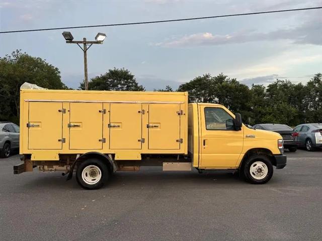 2019 Ford E-450 Cutaway E-450
