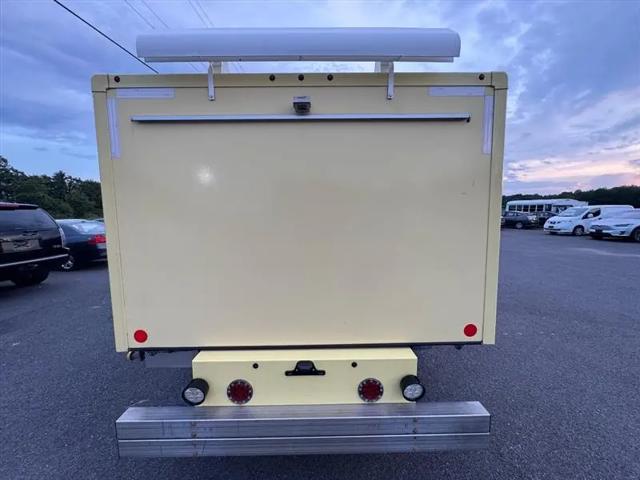 2019 Ford E-450 Cutaway E-450