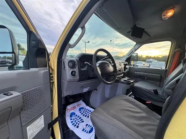 2019 Ford E-450 Cutaway E-450