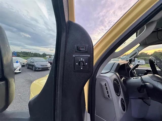 2019 Ford E-450 Cutaway E-450