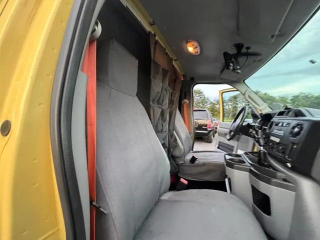 2019 Ford E-450 Cutaway E-450