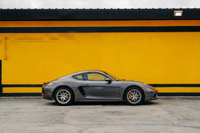 2021 Porsche 718 Cayman T