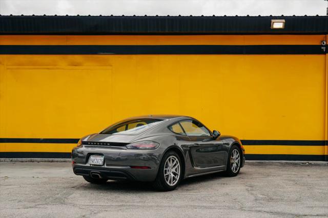 2021 Porsche 718 Cayman T