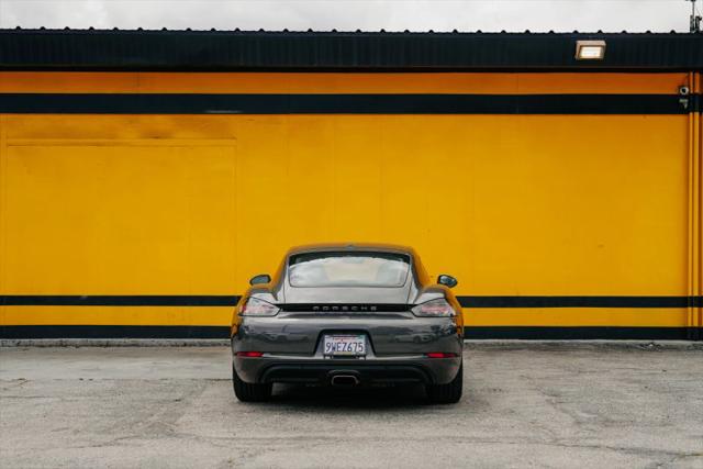 2021 Porsche 718 Cayman T